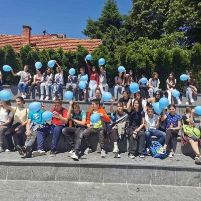 282210572 5556974887653999 2491564774987521414 N