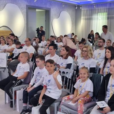 345668679 260007183221113 735764113555876963 N