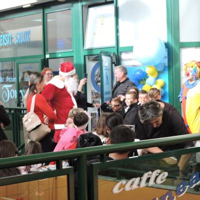 414562626 2370572419996964 1587220126706412584 N